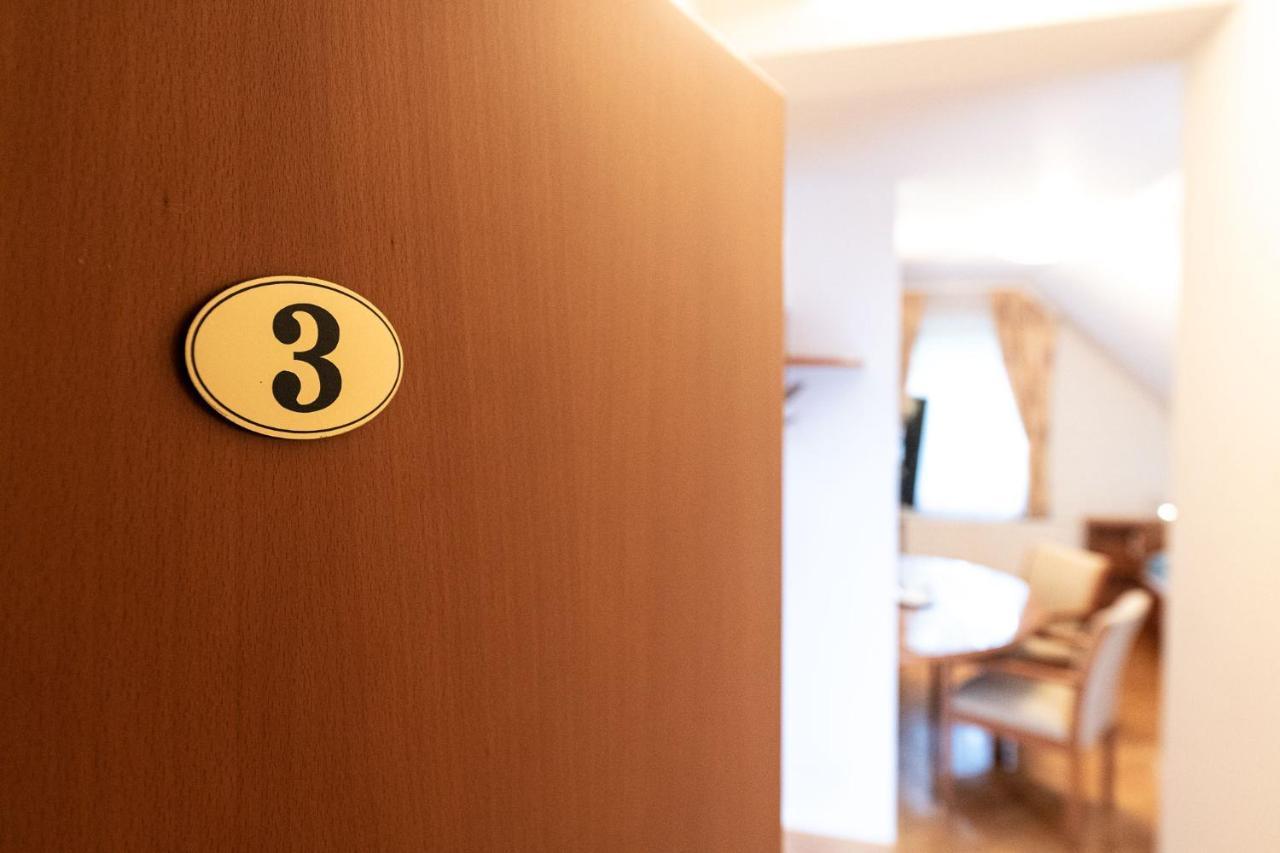 Apartmaji In Sobe Ramar Straza Extérieur photo