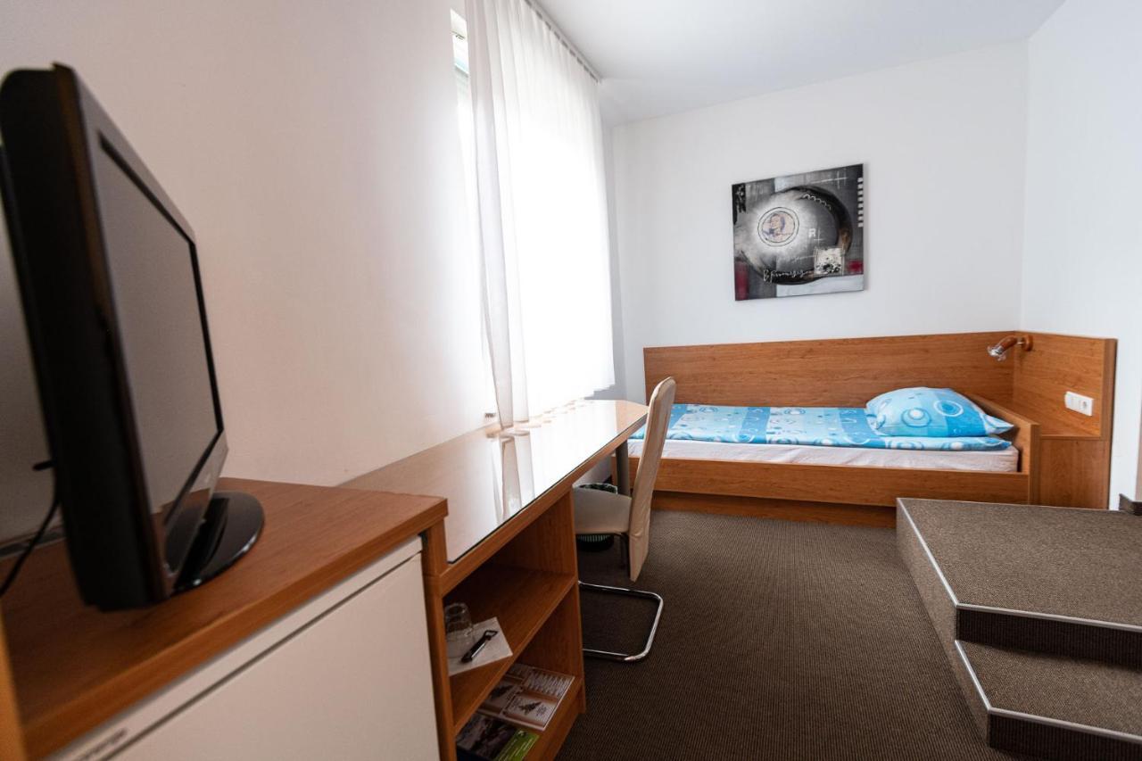 Apartmaji In Sobe Ramar Straza Extérieur photo