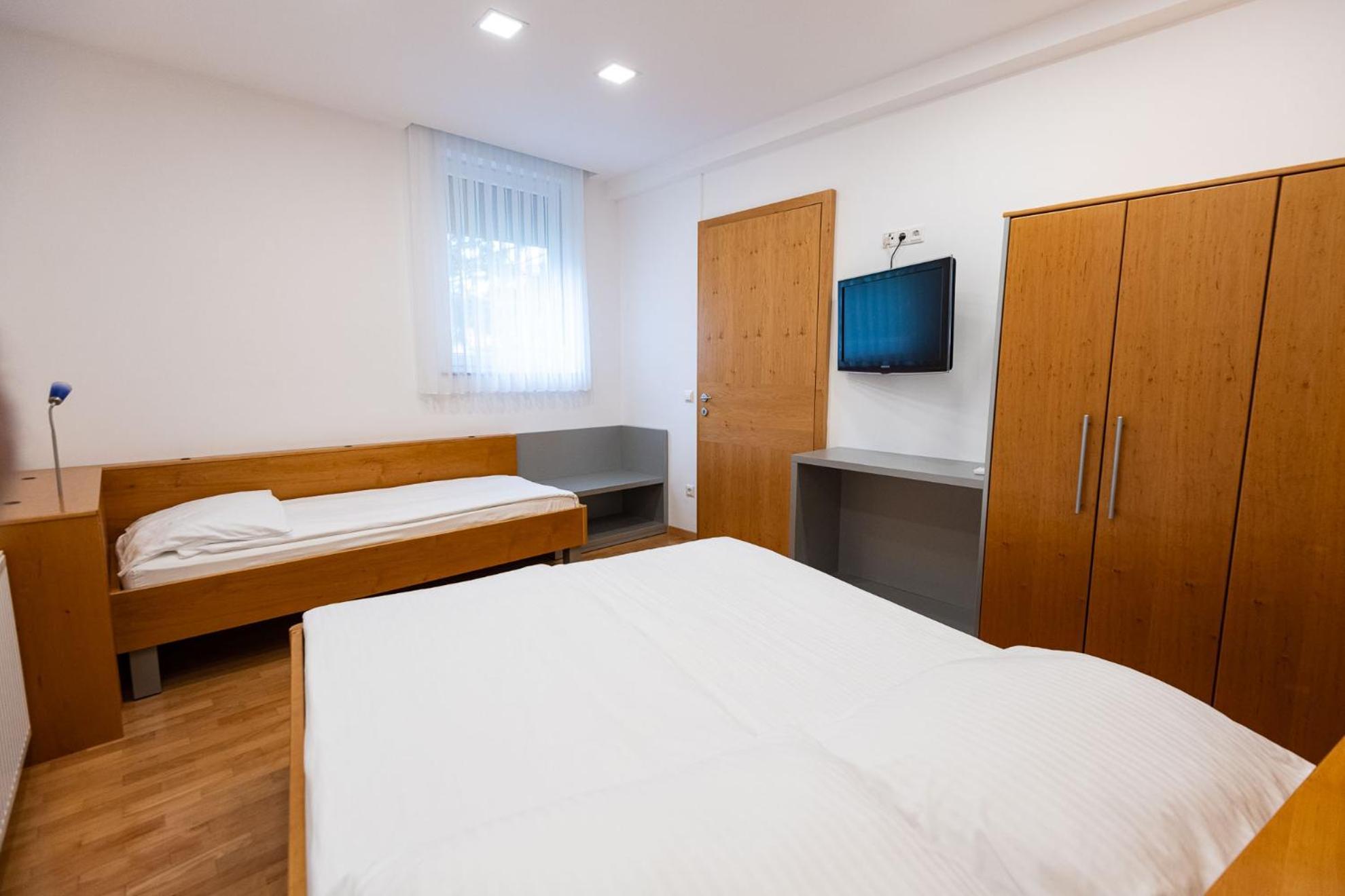 Apartmaji In Sobe Ramar Straza Extérieur photo