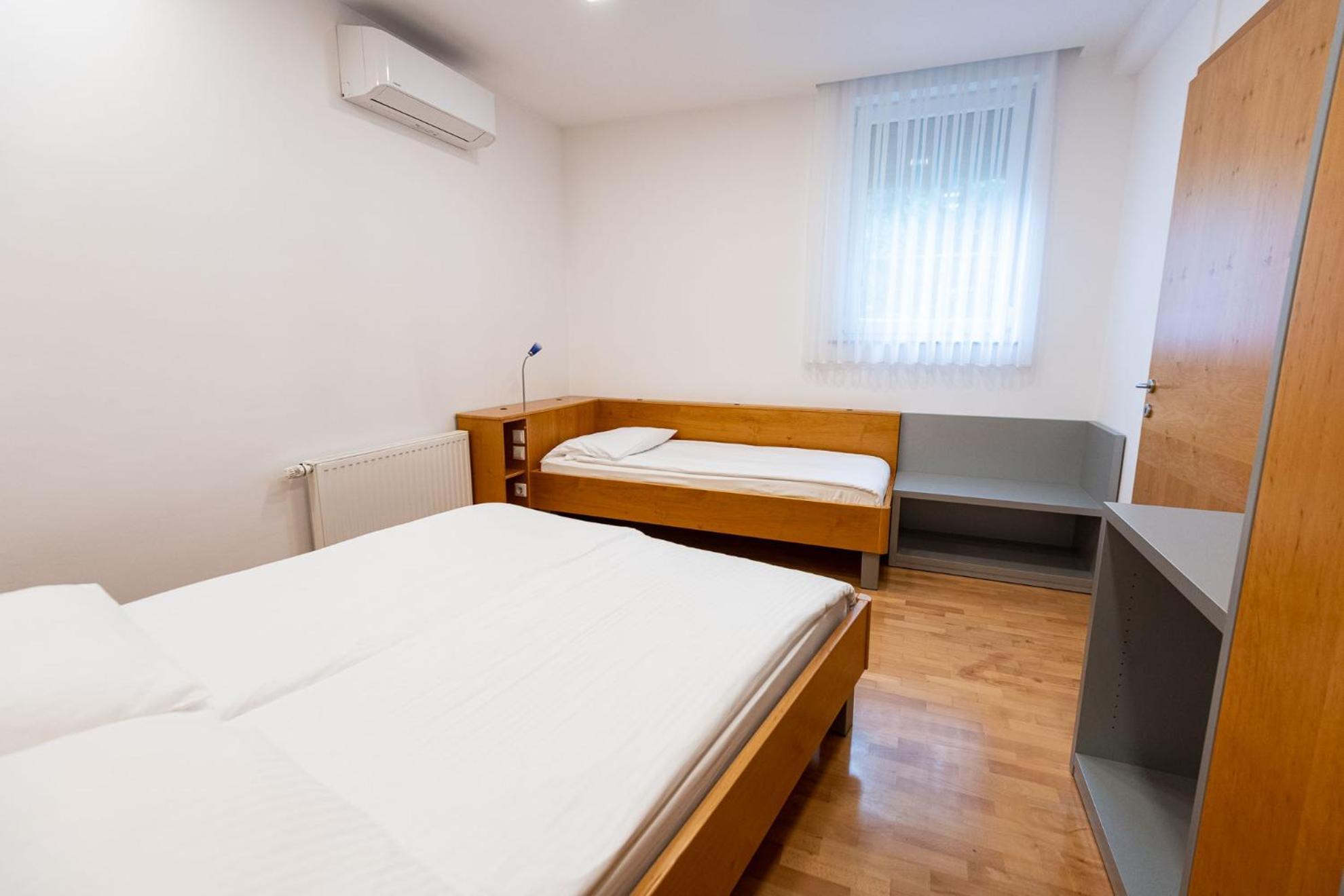 Apartmaji In Sobe Ramar Straza Extérieur photo