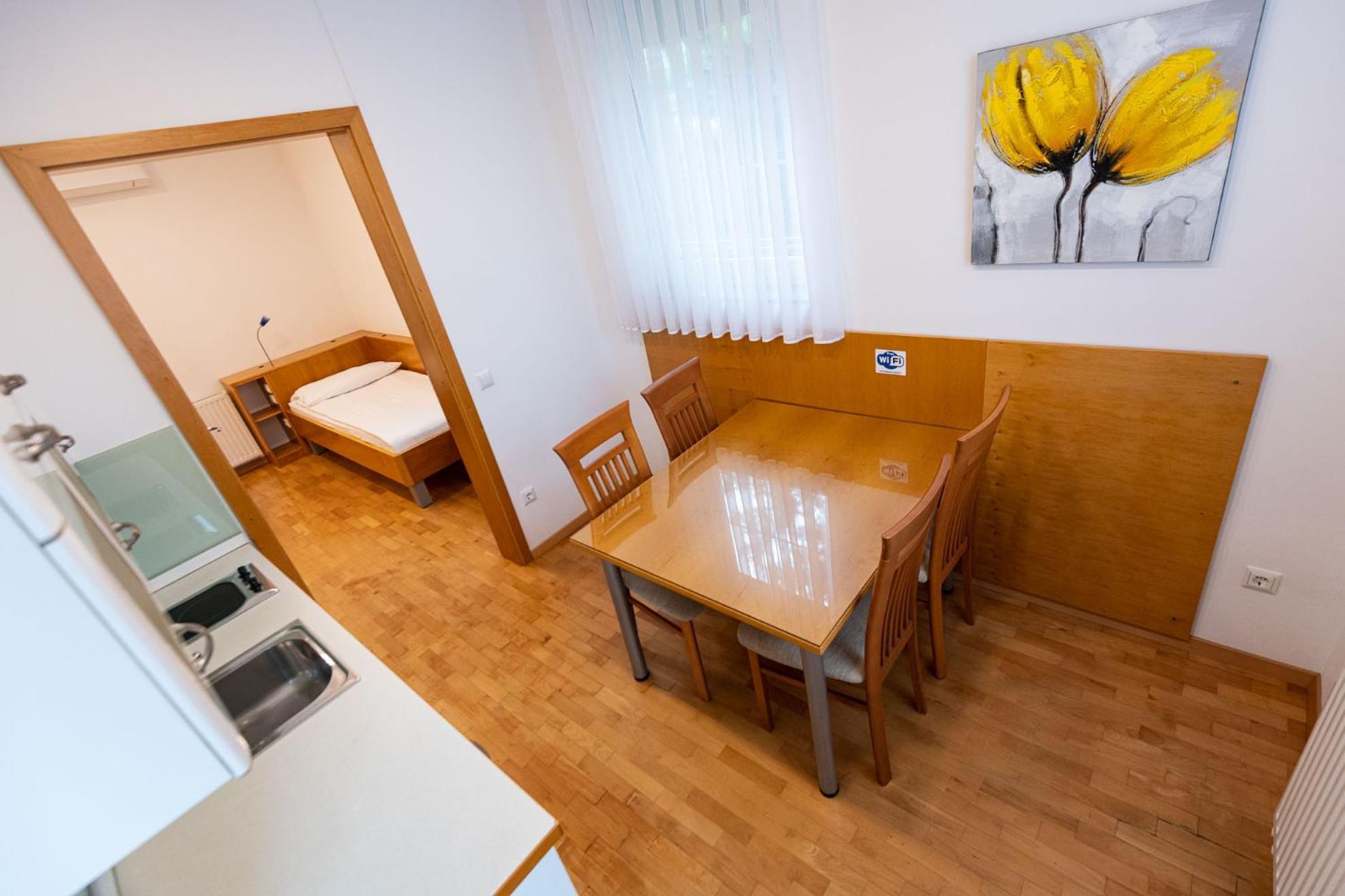 Apartmaji In Sobe Ramar Straza Extérieur photo